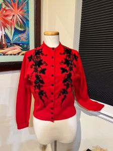 1950s Unique Red & Black 3-D Beaded Grapevine Sweater Girl Cardigan 
