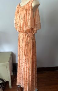 70’s Peach Floral Maxi Dress - Fashionconservatory.com