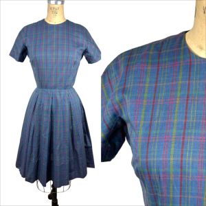 1960s pleated day dress with pockets by Tanner Size S