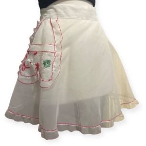 1950’s Adorable Sheer White Half Apron with a Large Floral Pocket Detail, Unworn - Fashionconservatory.com