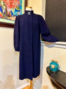 1940s Midnight Blue Wool Boucle Coat with Balloon Sleeves 