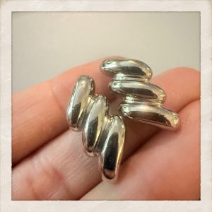 Vintage Avon Shiny Silver Sleek Wave Earrings, New in Box, Pierced Ears, 1” Long - Fashionconservatory.com