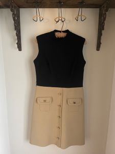 1960s Kay Windsor Black & Tan Shift Dress