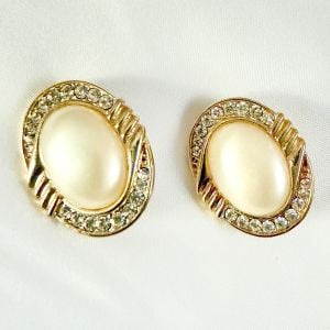 1980’s Vintage Statement Earrings Gold Faux Pearl Center & Rhinestones Clip On - Fashionconservatory.com