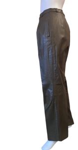 Women’s leather pants taupe brown pleated Liz Claiborne  - Fashionconservatory.com