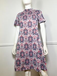 Medium to Large | 1960s Vintage Pink Medallion Print Mod Dress  - Fashionconservatory.com