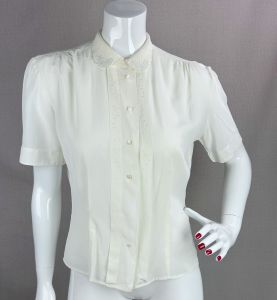50s Ivory Rayon Embroidered Short Sleeve Blouse by Blousecraft, B40 - Fashionconservatory.com