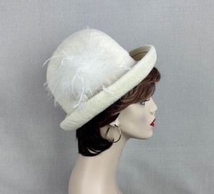 Vintage 70s Ivory Fur Felt Derby Style Hat by Jack McConnell Flair