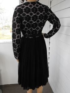 60s Black Floral Lace Dress Party Pleated Lower S - Fashionconservatory.com