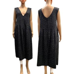 80s M/L Black Wool Jumper Dress | Oversized Speckled Pinafore w Pockets