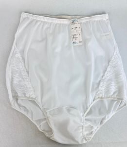 Vintage 70s Deadstock White Nylon Panties with Lace, Sz 4, NWT by Kayser