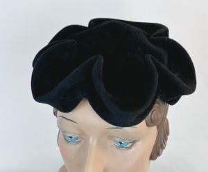 Vintage 50s Black Velour Toque Style Hat by Laddie Northridge - Fashionconservatory.com