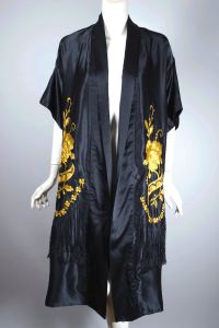 Black silk fringed 1920s lounging robe kimono evening jacket