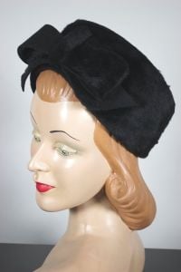 Tall crown 1960s pillbox hat with bow fuzzy black fur felt 