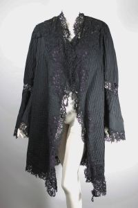 1900s Edwardian jacket ladies black silk lace trim goth fantasy