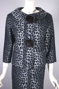 Snow leopard animal print velveteen 1960s skirt suit fur trim - Fashionconservatory.com