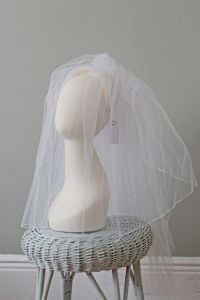 1980s/ 90s bridal headband with short layered veil with pearls - Fashionconservatory.com