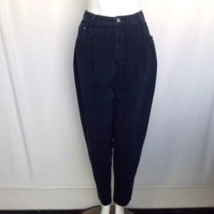 Loose Fit/Relaxed Mom Jeans, 29 Waist, Dark wash, Pleat front, Zipper fly
