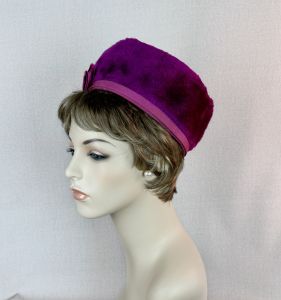 Vintage 60s Magenta Fur Felt Pillbox Hat - Fashionconservatory.com