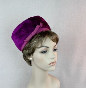 Vintage 60s Magenta Fur Felt Pillbox Hat