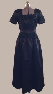 Vintage 1990's Oscar de la Renta Black Satin Beaded Bodice Formal Dress