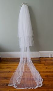 1970s long tulle wedding veil with lace and cage bridal cap - Fashionconservatory.com