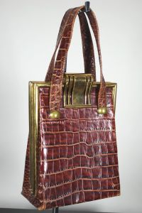 Alligator-textured brown leather handbag 1940s purse