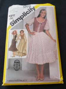 1981 Simplicity Vintage Gunne Sax Dress Pattern 5392 Young Junior/Teen Size 11/12, Partially Uncut