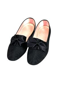1960s black brocade slippers by Daniel Green Size 9