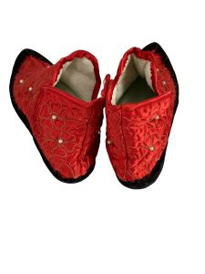1960s pixie slippers red quilted satin beaded genie shoes Size 7 1/2 - Fashionconservatory.com