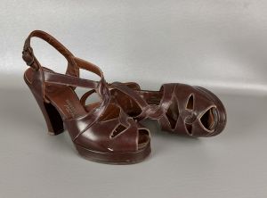 40s - 50s Brown Leather Peep Toe Platform Shoes by French Modern, Sz 4 1/2 - Fashionconservatory.com