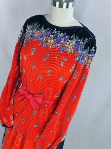 Vintage 70s Red and Black Crystal Pleated Floral Border Print Blouse and Skirt by Perception, Sz M - Fashionconservatory.com