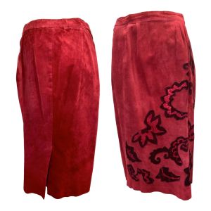 80s Red Suede Straight Midi Skirt w Silk Appliqués | W 26'' - Fashionconservatory.com