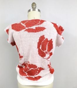 VTG Acrylic SWEATER 1980s Pink Red ROSES Silver Lurex Sparkly Fairy Kei M  - Fashionconservatory.com