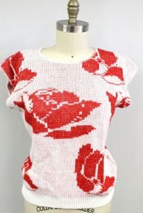 VTG Acrylic SWEATER 1980s Pink Red ROSES Silver Lurex Sparkly Fairy Kei M 