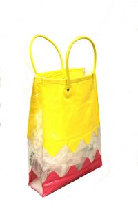 VTG Mod Tote Bag Shopper 60s Hot Pink, Yellow and Clear Large Wet Look Vinyl - Fashionconservatory.com