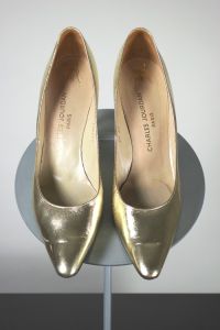 Metallic gold leather stiletto heel pumps 1960s 8.5 narrow - Fashionconservatory.com