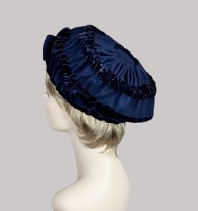 Vintage 50s Navy Blue Wool and Velvet Beret Hat Beret by Sally Victor - Fashionconservatory.com