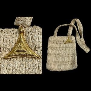 70s Woven Raffia Shoulder Bag w Large Gold Medallion | ITALY