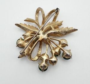 Vintage 60s Sarah Coventry Gold Tone Floral Brooch, Pearls and Green Cabochons, Signed - Fashionconservatory.com