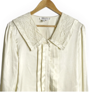 Vintage Laura & Jayne Size 14 Cream Ivory Blouse Lace on Collar andCuffs - Fashionconservatory.com