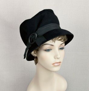 Vintage 1960s Black Felt Brimmed Bucket Style Hat
