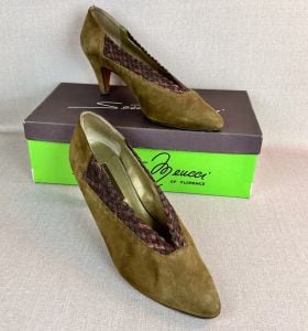 Vintage 80s Italian Olive Green Suede Heels, Shoes by Sesto Meucci, Sz 7.5 M