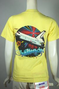 1983 Challenger Space Shuttle 80s t-shirt yellow unisex XS-S