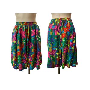 90s High Waist Bright Floral Flowy Rayon Shorts 