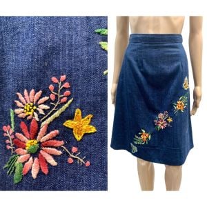 Vintage 1970s Embroidered Denim Skirt Butterflies Floral | XS