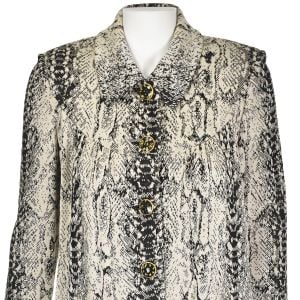 ST. JOHN Black and Ivory Snakeskin Pattern Santana Knit Coat 2008 SIZE 6 - Fashionconservatory.com