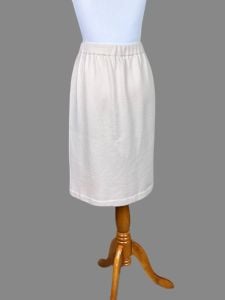 Vintage Cream St John Skirt, Santana Knit, St. John Collections by Marie Gray, Sz 8 - Fashionconservatory.com