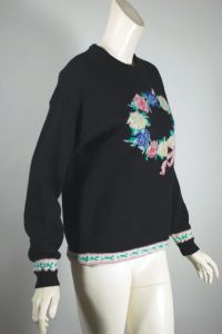 Flower wreath intarsia knit black wool 80s crewneck sweater - Fashionconservatory.com