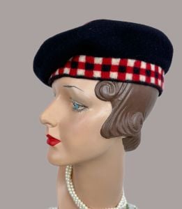 Vintage Navy Blue Wool Scottish Tam, Tam o' Shanter, Woolen Bonnet from Scotland, Beret - Fashionconservatory.com